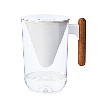 Sleek & Sustainable Water Filter Carafe